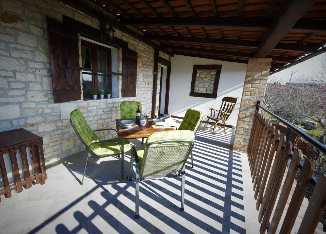 Apartments Oliva Fiorini Luaran gambar