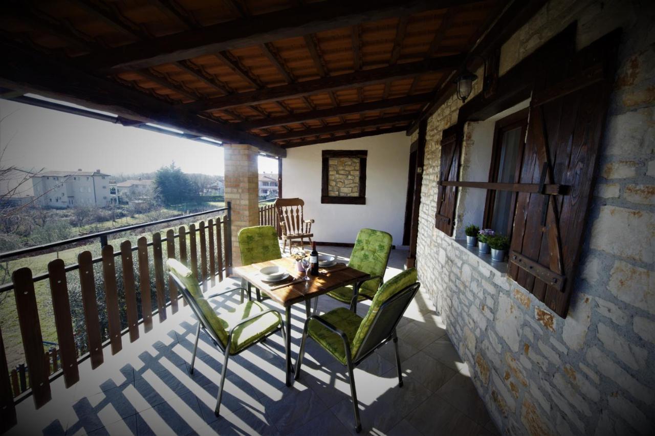 Apartments Oliva Fiorini Luaran gambar